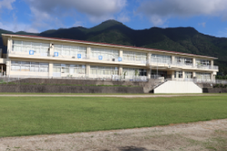 倉岳小学校の写真